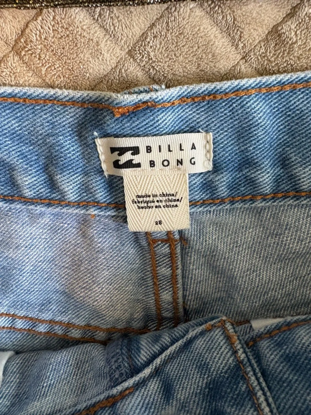Billabong Denim Shorts 28 + Zara Gold Metallic Top Outfit Bundle Boho Festival